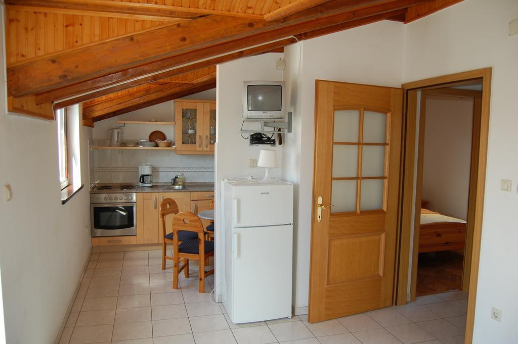 Apartments Bojanic Vodice Ruang foto