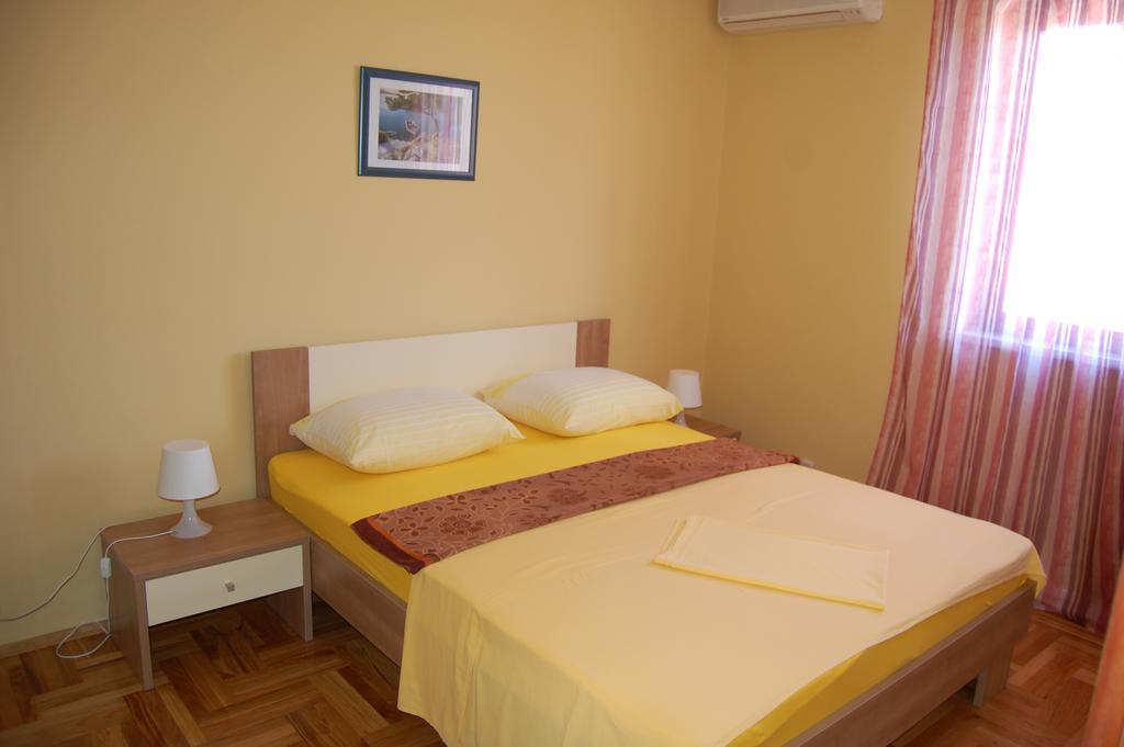 Apartments Bojanic Vodice Ruang foto