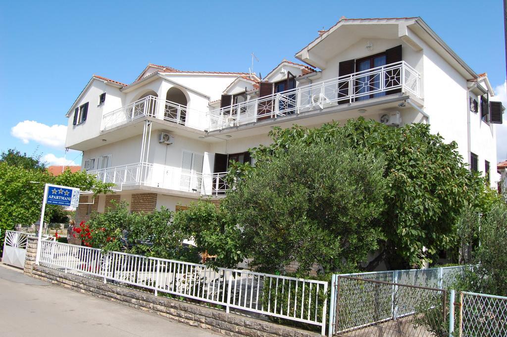 Apartments Bojanic Vodice Bagian luar foto