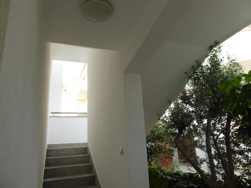 Apartments Bojanic Vodice Bagian luar foto