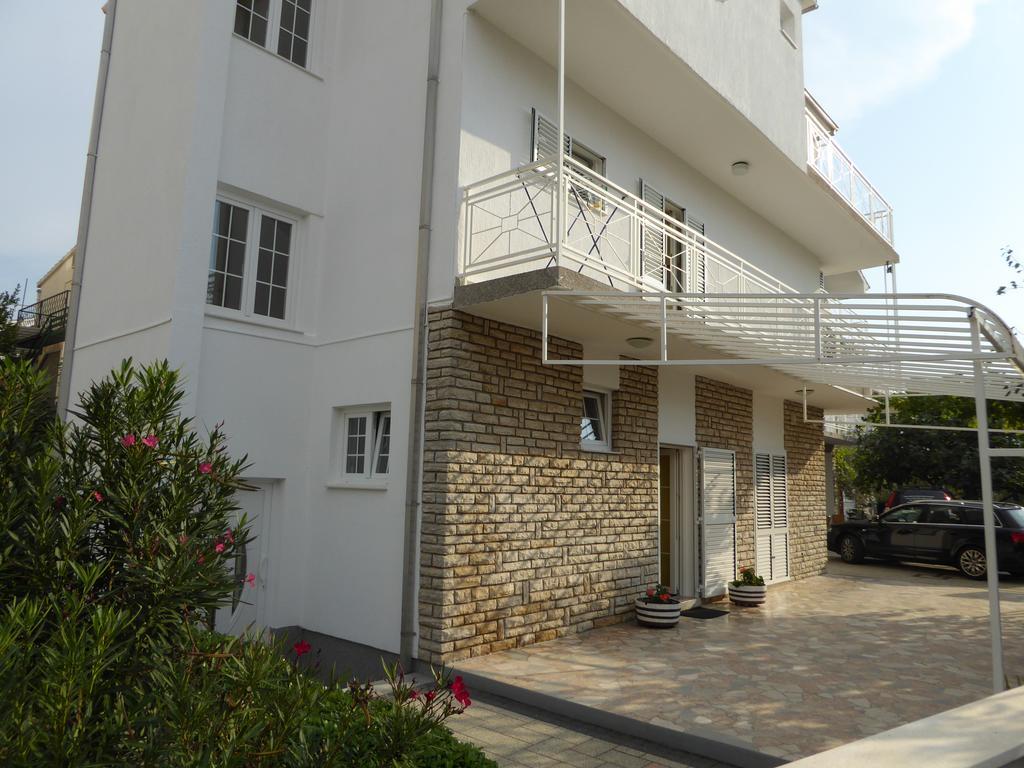 Apartments Bojanic Vodice Bagian luar foto