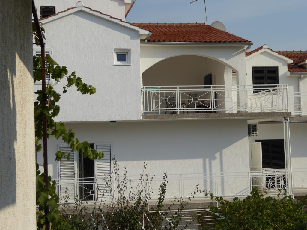 Apartments Bojanic Vodice Bagian luar foto