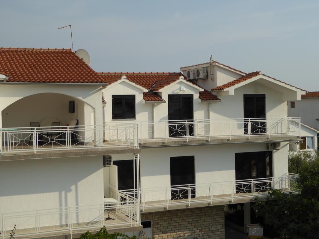 Apartments Bojanic Vodice Bagian luar foto