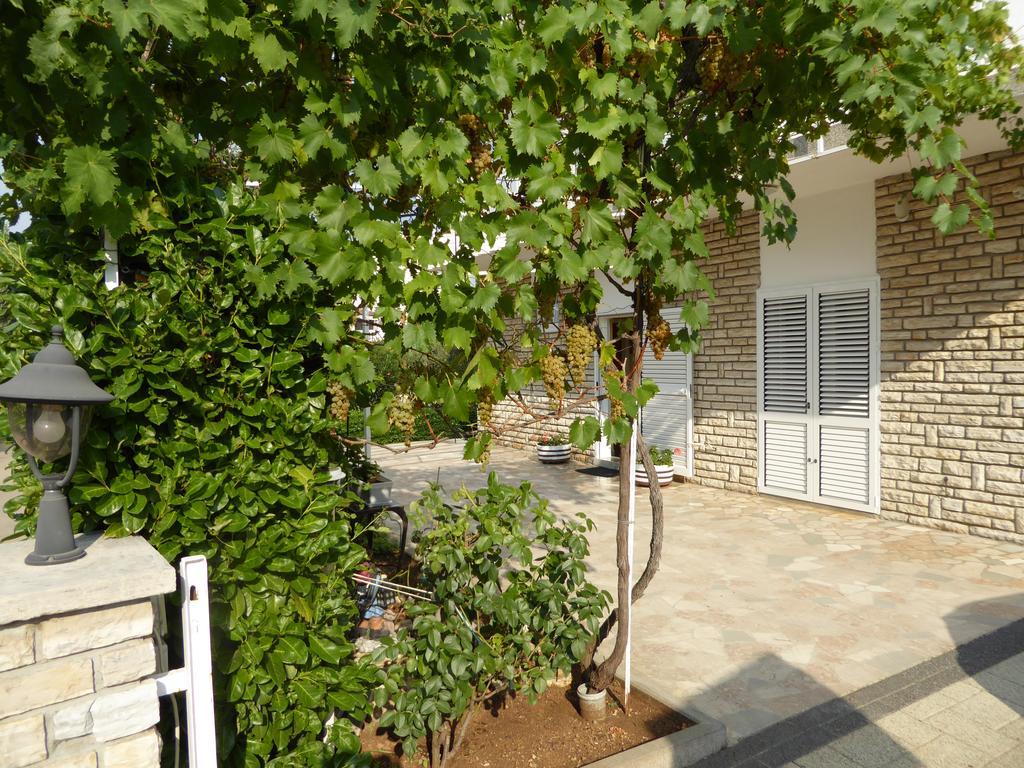 Apartments Bojanic Vodice Bagian luar foto