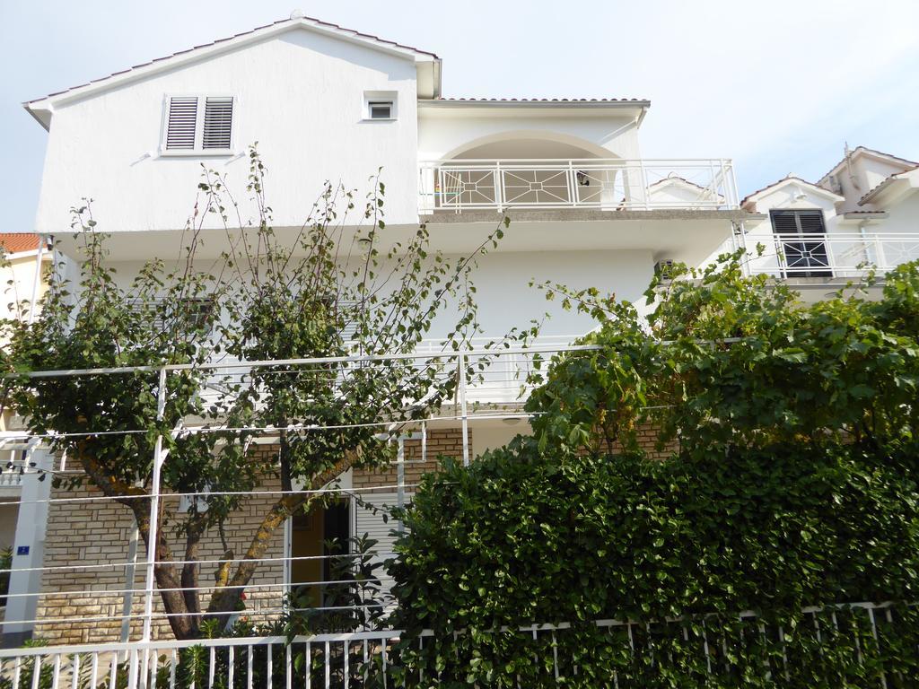 Apartments Bojanic Vodice Bagian luar foto