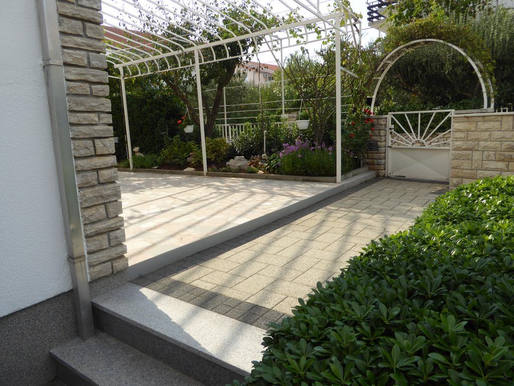 Apartments Bojanic Vodice Bagian luar foto