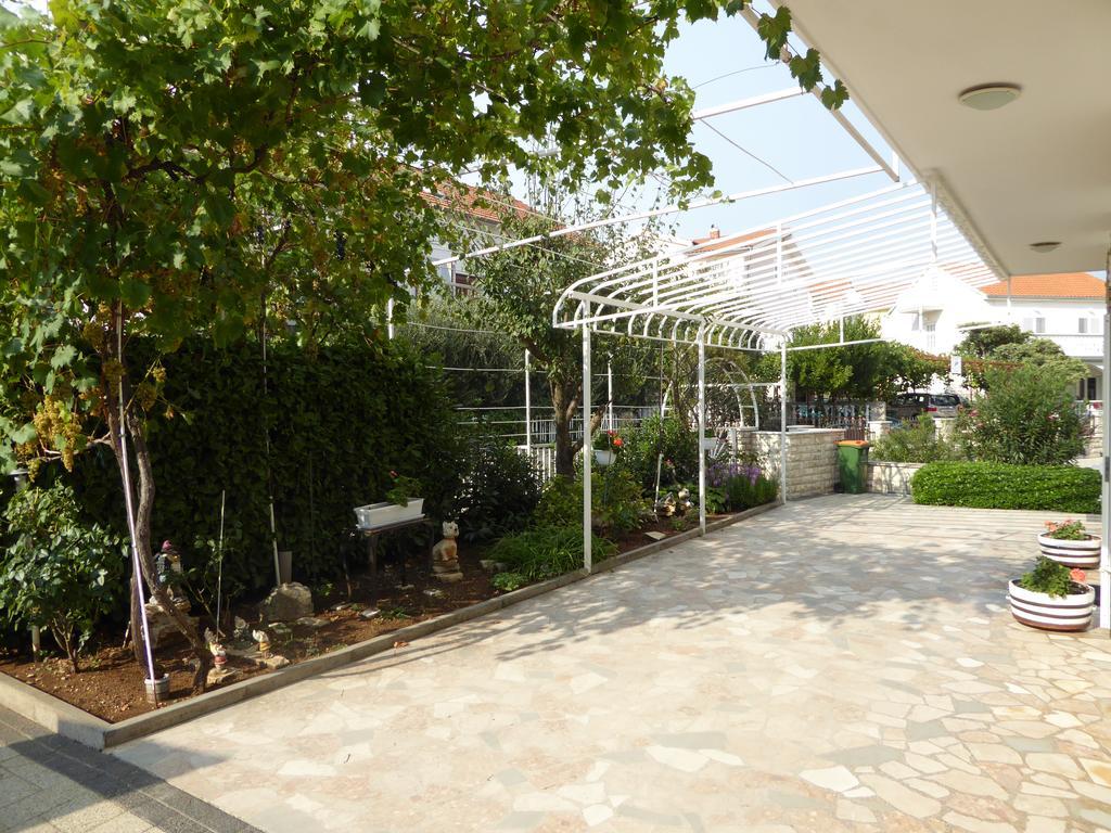 Apartments Bojanic Vodice Bagian luar foto