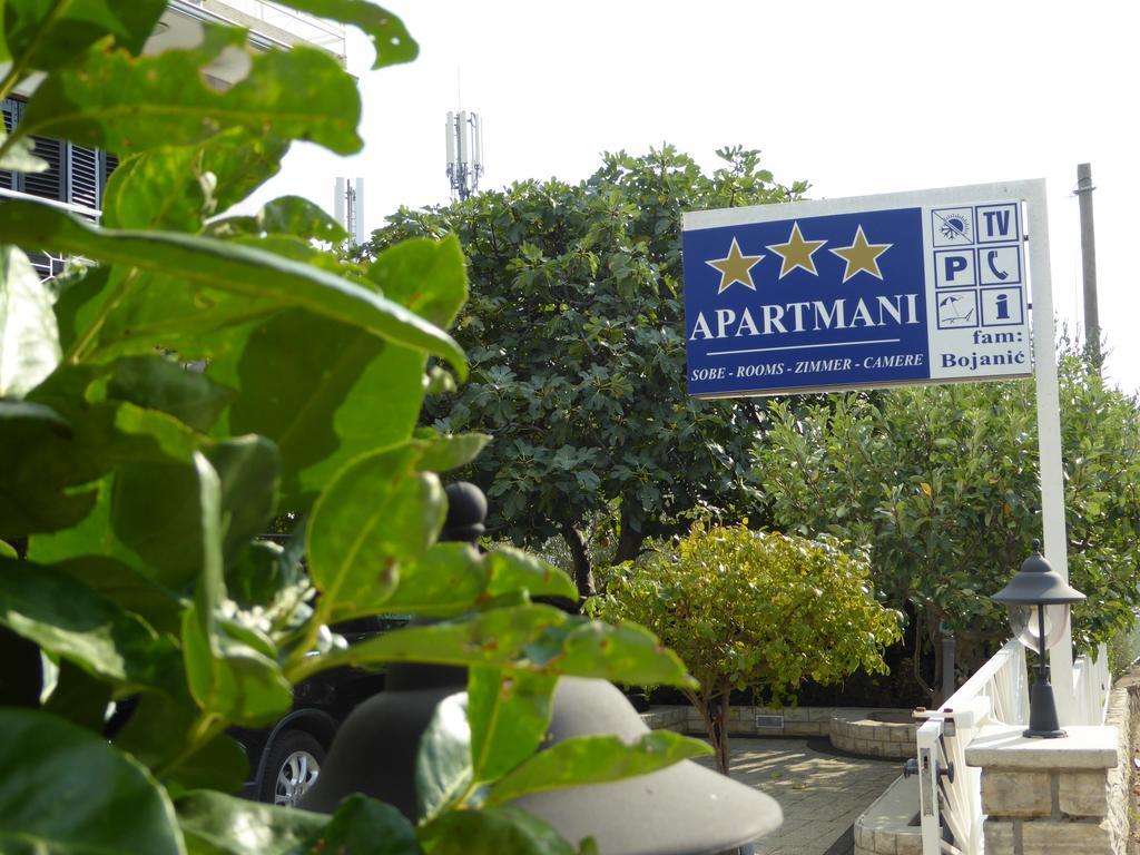 Apartments Bojanic Vodice Bagian luar foto